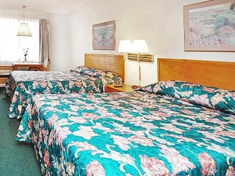 Rodeway Inn Brush Exterior foto